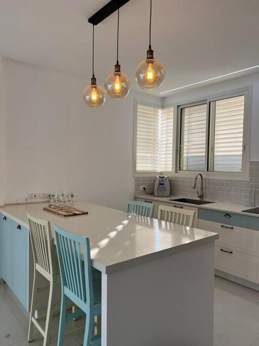 Luz Mansion ~ Lux & Comfy Villa Rishon Leziyyon Exterior photo